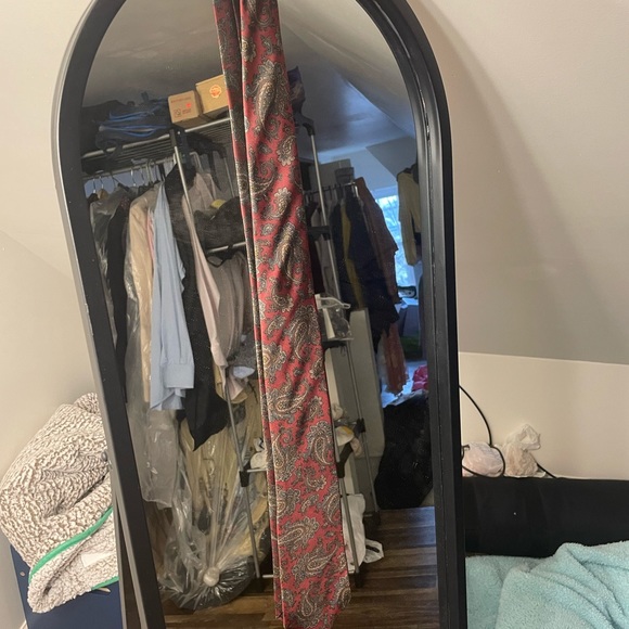 Burberry Mens Tie - Picture 2 of 3